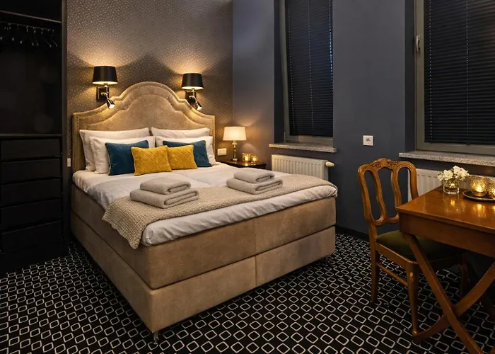 Cocorico Old Town Adults Only شتشيتسين